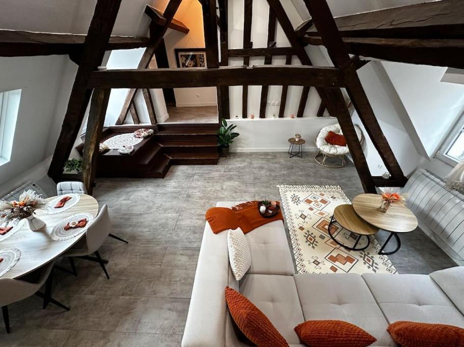 Charme, Poutres Et Elegance Apartment Chartres Exterior foto